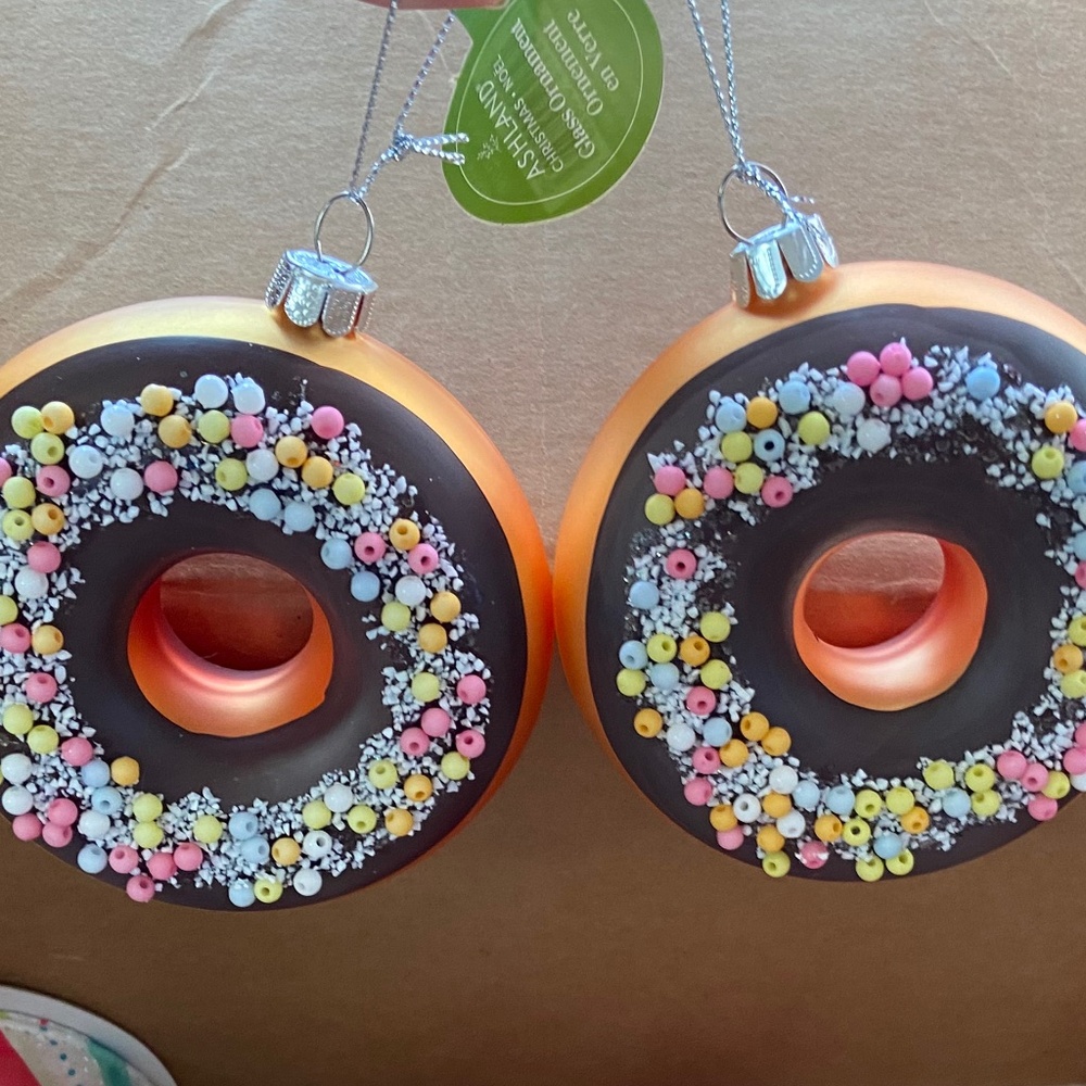 CHRISTMAS Decoration Tree Ornaments Sweet Treat Set of 18 - NWT NWOT - Picture 2 of 9